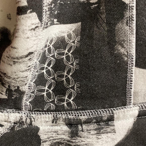TNA small, black and white Aritzia hoodie sweater - Picture 4 of 7